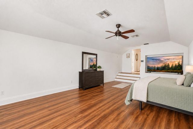 211 HUNT STREET, Clermont, FL 34711