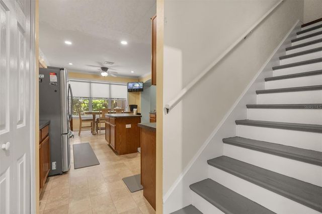 211 HUNT STREET, Clermont, FL 34711