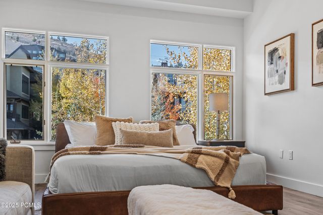 3720 N Sundial Court B517, Park City, UT 84098