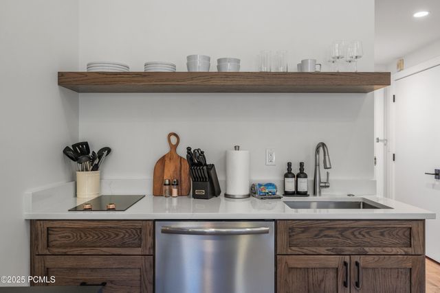 3720 N Sundial Court B517, Park City, UT 84098