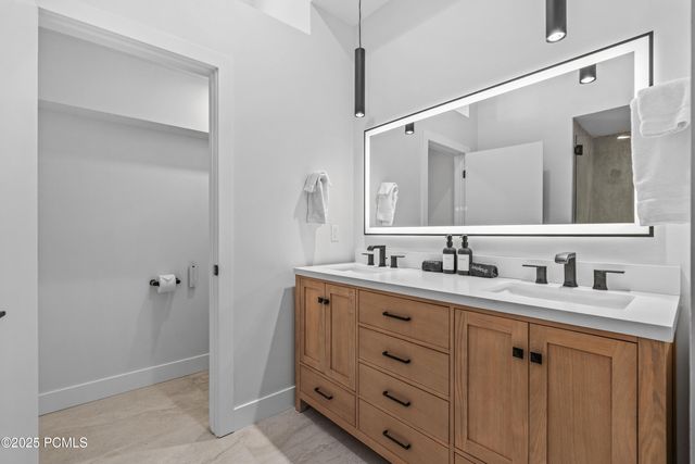 3720 N Sundial Court B517, Park City, UT 84098