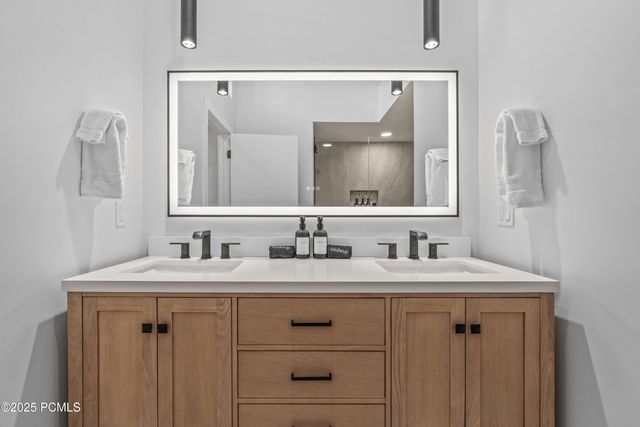 3720 N Sundial Court B517, Park City, UT 84098