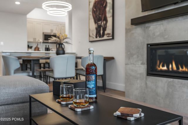 3720 N Sundial Court B517, Park City, UT 84098