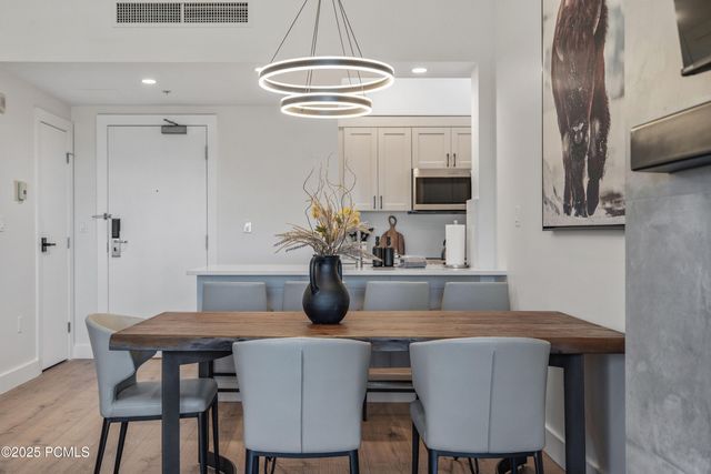 3720 N Sundial Court B517, Park City, UT 84098