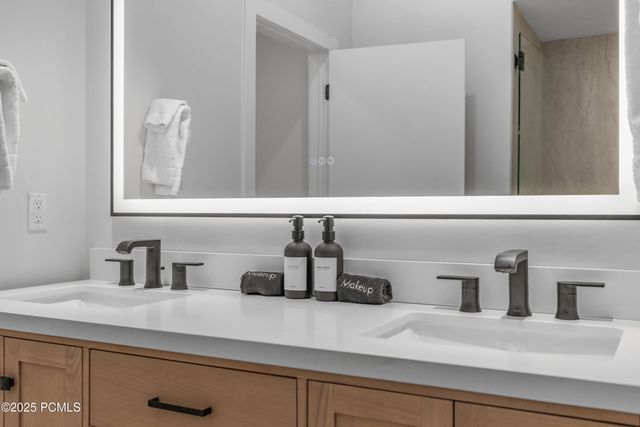 3720 N Sundial Court B517, Park City, UT 84098