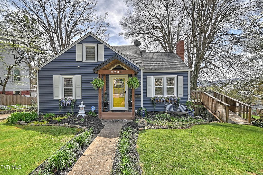 2204 Cypress Street, Kingsport, TN 37664