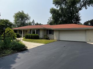 4515 Coral DRIVE, Brookfield, WI 53045