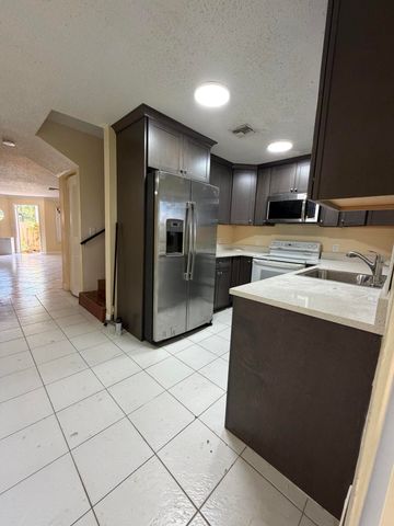 9741 NW 37th Street, Sunrise, FL 33351