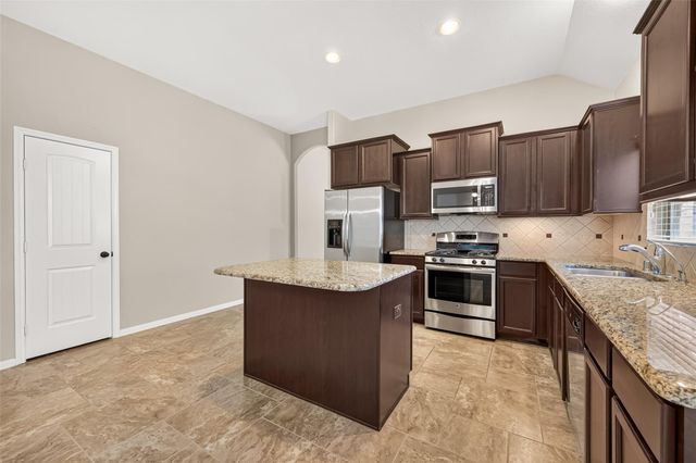 7471 Durango Creek Drive, Magnolia, TX 77354
