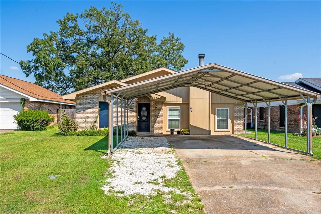 4023 Brentwood St Street, Lake Charles, LA 70607