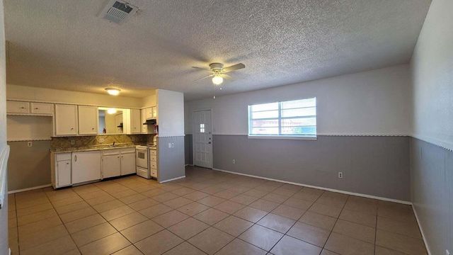 1611 38th Street, Lubbock, TX 79412