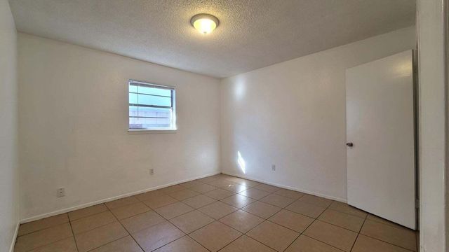 1611 38th Street, Lubbock, TX 79412