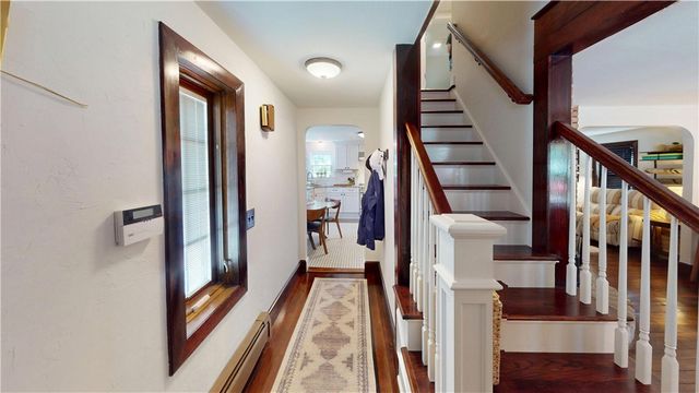 32 South Fair Street, Warwick, RI 02888