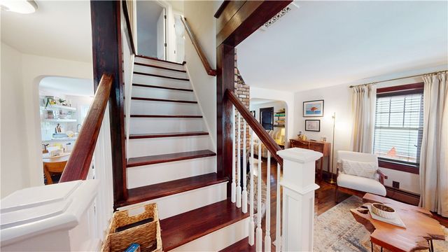 32 South Fair Street, Warwick, RI 02888