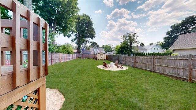 32 South Fair Street, Warwick, RI 02888