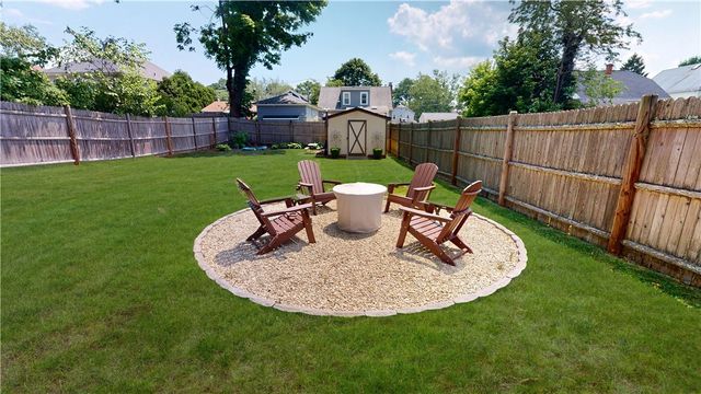 32 South Fair Street, Warwick, RI 02888