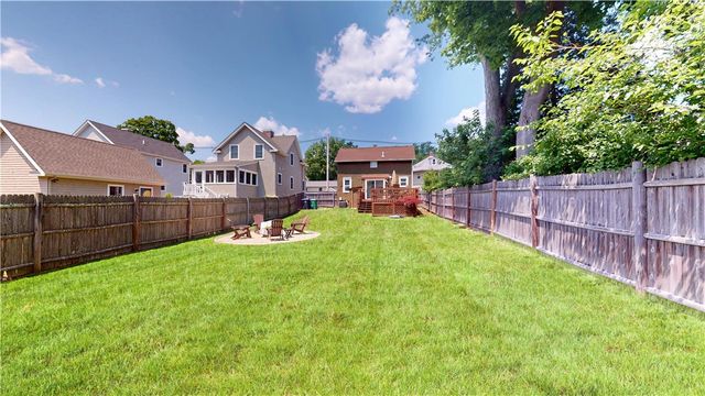 32 South Fair Street, Warwick, RI 02888