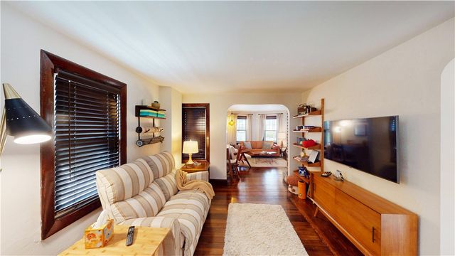 32 South Fair Street, Warwick, RI 02888