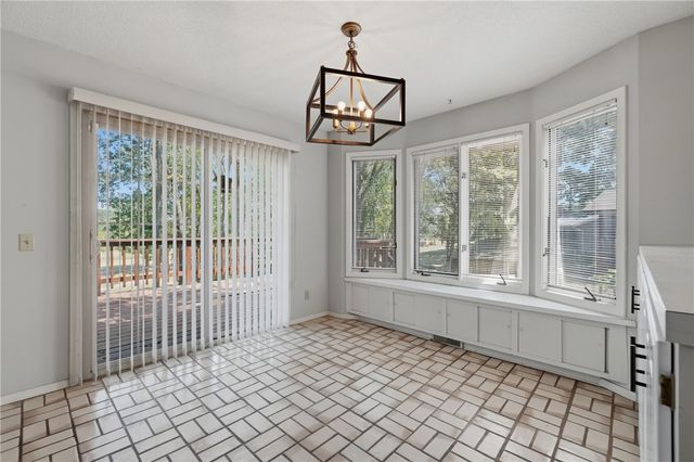 6 Nottingham Circle, Bella Vista, AR 72715