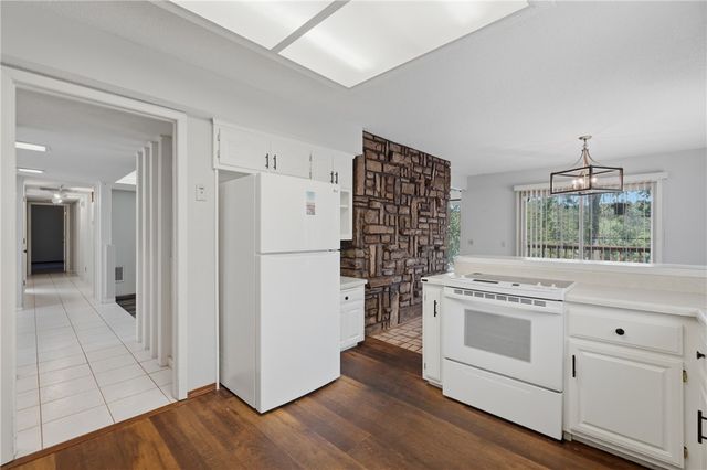 6 Nottingham Circle, Bella Vista, AR 72715