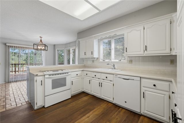 6 Nottingham Circle, Bella Vista, AR 72715