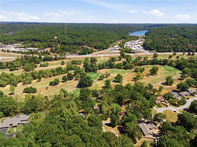 6 Nottingham Circle, Bella Vista, AR 72715