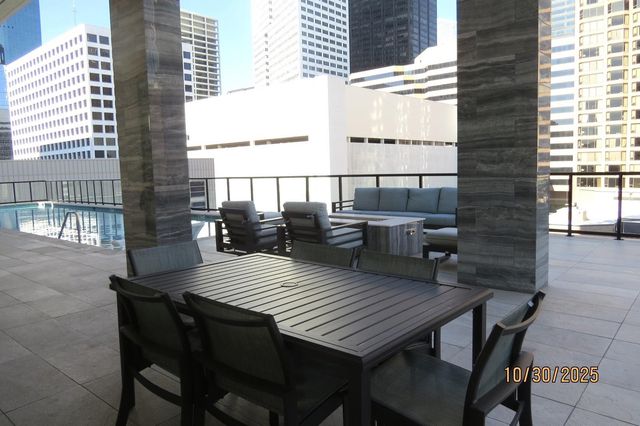 1211 Caroline Street 1005, Houston, TX 77002
