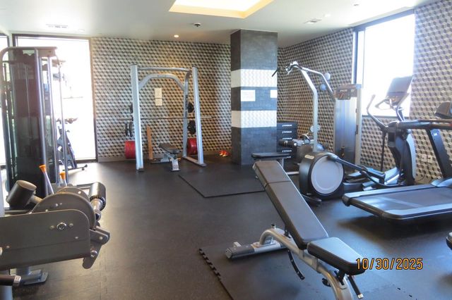 1211 Caroline Street 1005, Houston, TX 77002