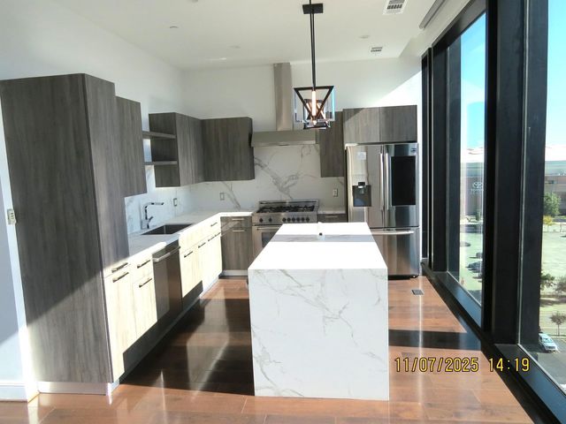 1211 Caroline Street 1005, Houston, TX 77002