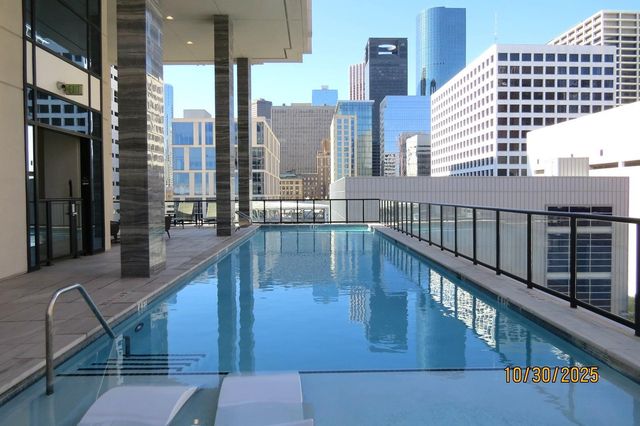 1211 Caroline Street 1005, Houston, TX 77002