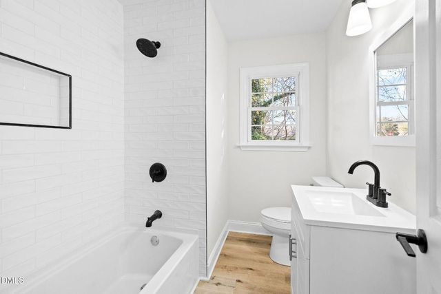 1020 Lakeside Avenue, Burlington, NC 27217