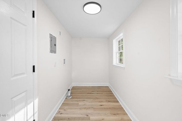 1020 Lakeside Avenue, Burlington, NC 27217