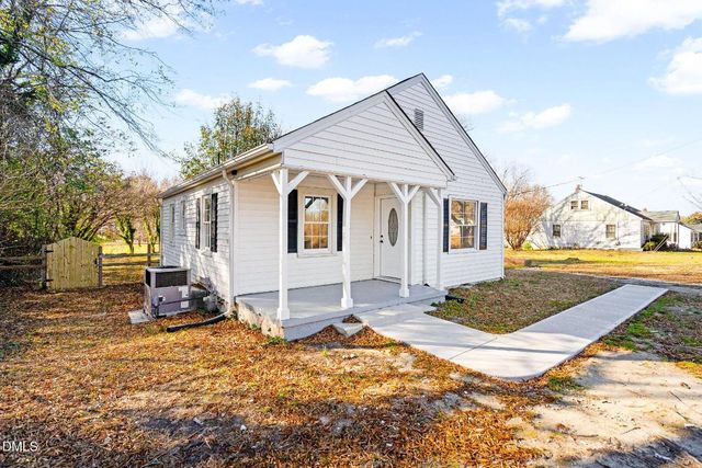 1020 Lakeside Avenue, Burlington, NC 27217