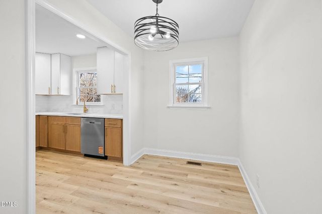 1020 Lakeside Avenue, Burlington, NC 27217