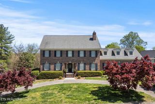 1066 White Oak Ave, Maryville, TN 37803