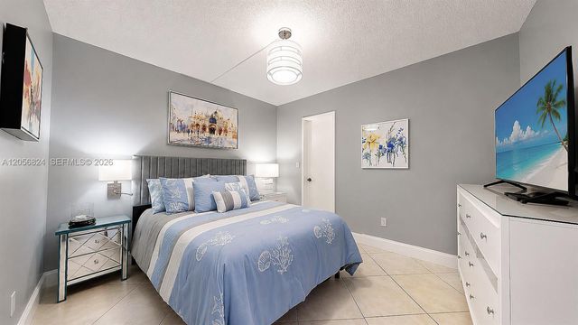 635 NW 97th Place, Miami, FL 33172