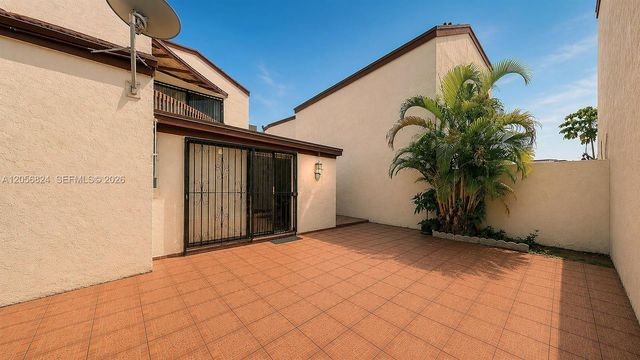 635 NW 97th Place, Miami, FL 33172