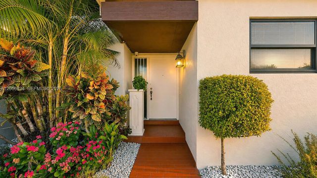 635 NW 97th Place, Miami, FL 33172