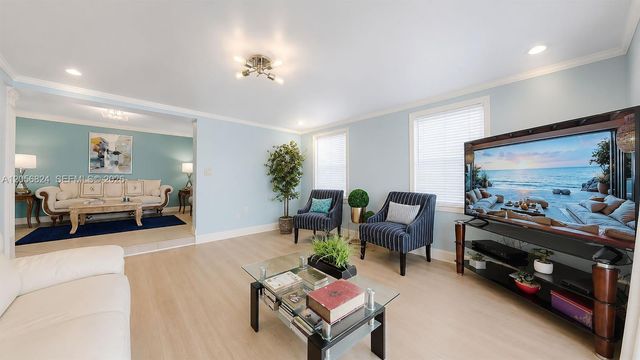 635 NW 97th Place, Miami, FL 33172