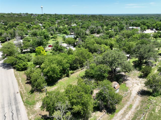 412 414 416 N Cedar Street, Hico, TX 76457