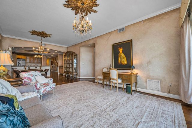 17717 GULF BOULEVARD 504, St Petersburg, FL 33708