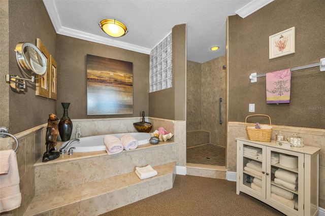 17717 GULF BOULEVARD 504, St Petersburg, FL 33708