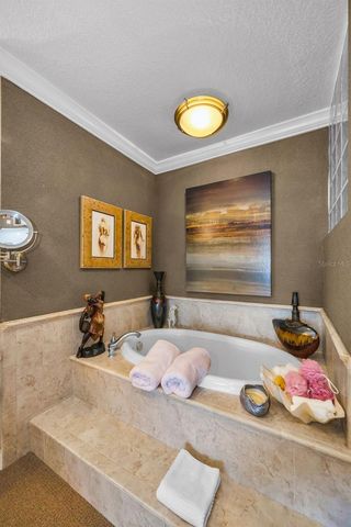 17717 GULF BOULEVARD 504, St Petersburg, FL 33708