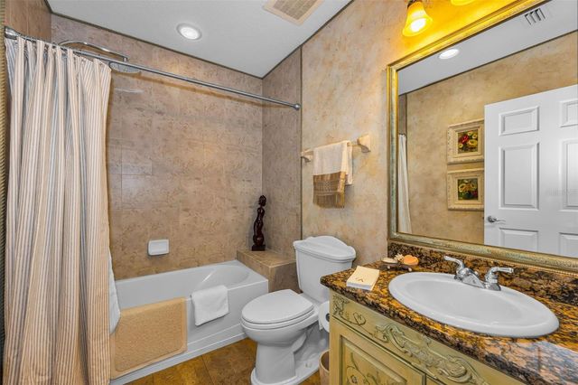 17717 GULF BOULEVARD 504, St Petersburg, FL 33708