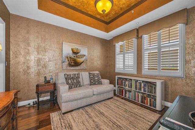 17717 GULF BOULEVARD 504, St Petersburg, FL 33708