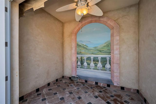 17717 GULF BOULEVARD 504, St Petersburg, FL 33708
