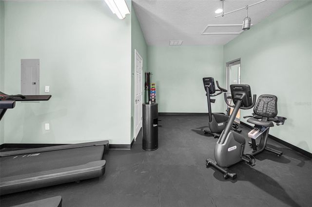 17717 GULF BOULEVARD 504, St Petersburg, FL 33708
