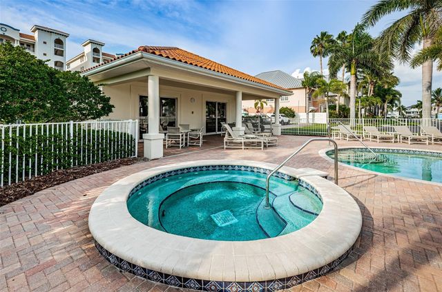 17717 GULF BOULEVARD 504, St Petersburg, FL 33708