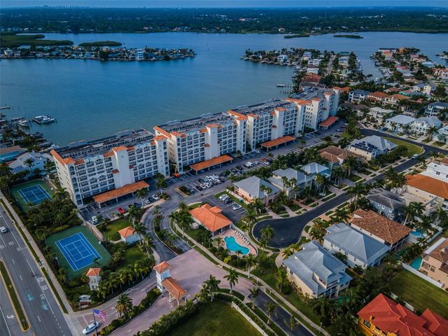 17717 GULF BOULEVARD 504, St Petersburg, FL 33708