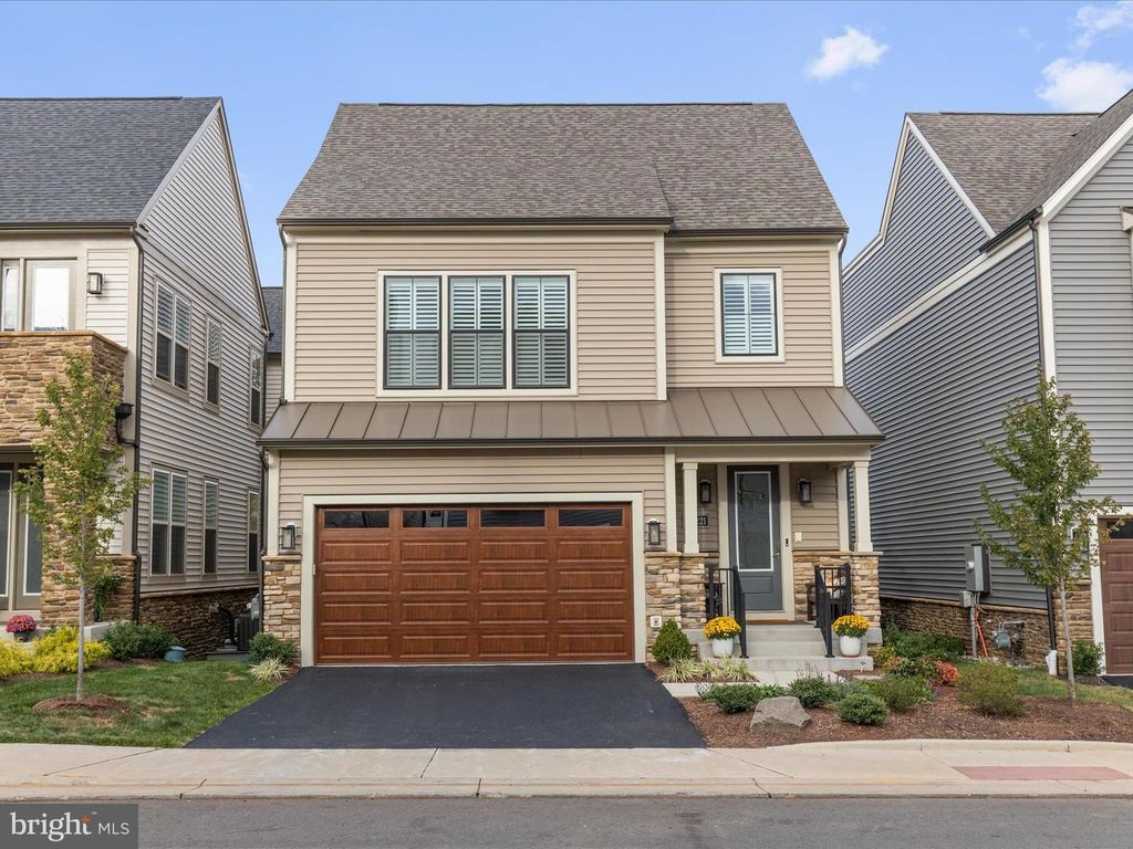 43221 GREELEY SQ, Ashburn, VA 20148